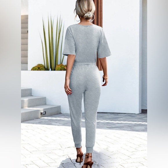 Easy Comfort Gray Jumpsuit Perfect Jogging Outfit - Picture 2 of 7